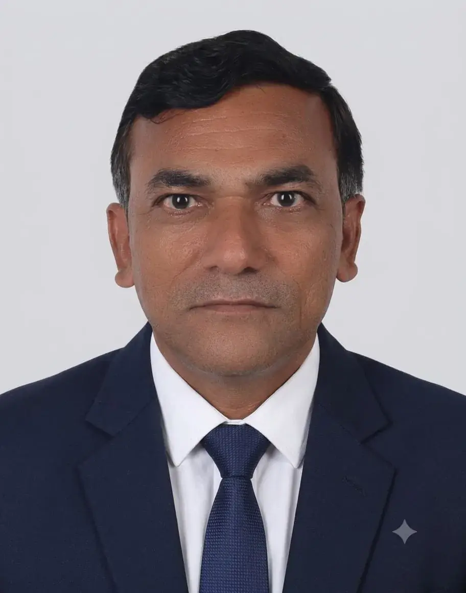 Portrait of Mr. Ambavi Dharmashi Bera