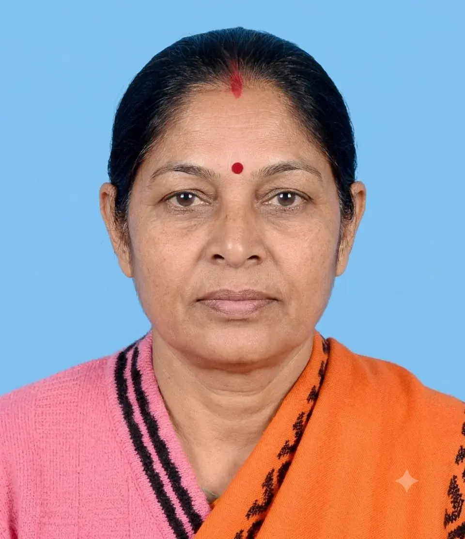 Portrait of Mrs. Navalben Bhavanbhai Hathiyani